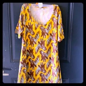 FREE Wi. Purch.  perfect tee size M